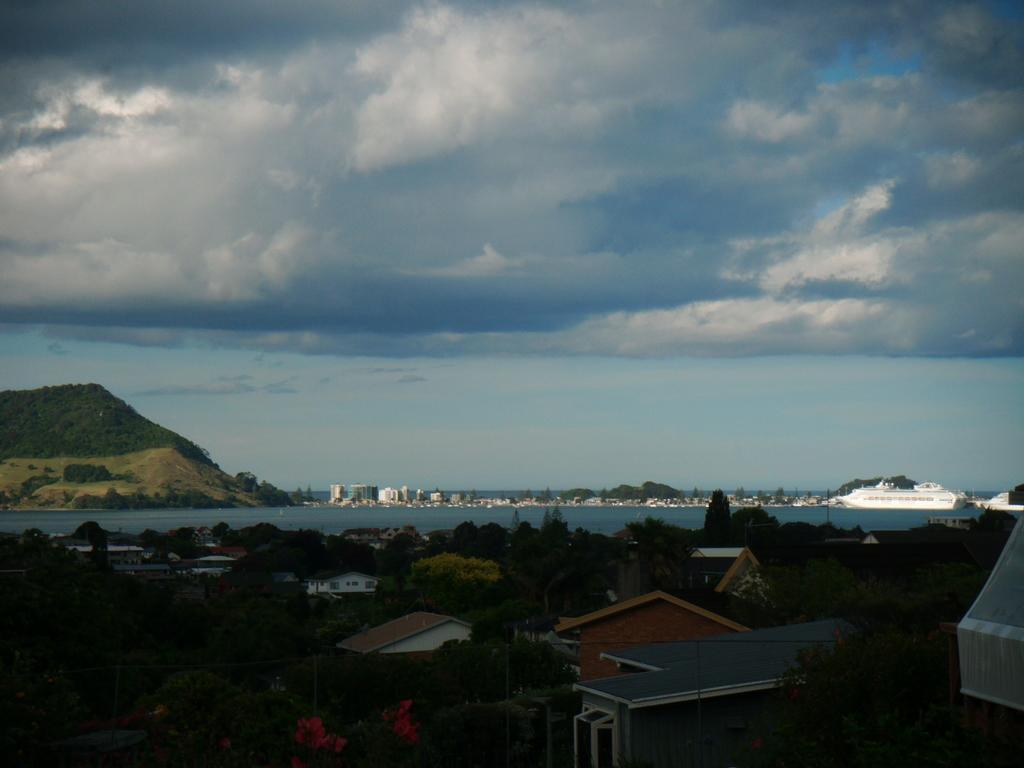 Grange Harbour View B&B Tauranga Exterior photo